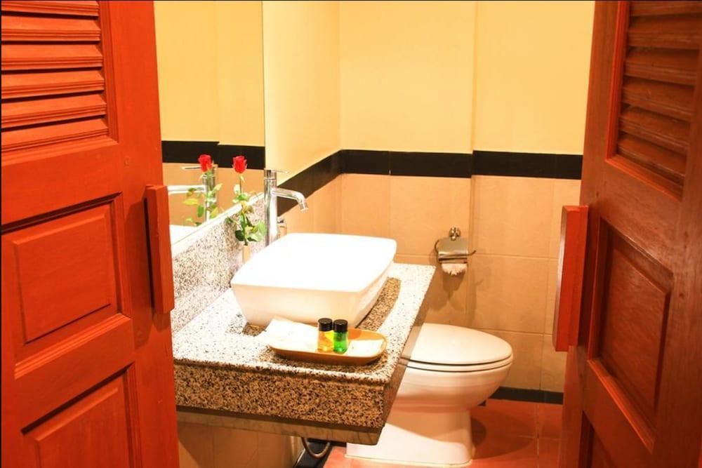 Honey Resort, Kata Beach Extérieur photo