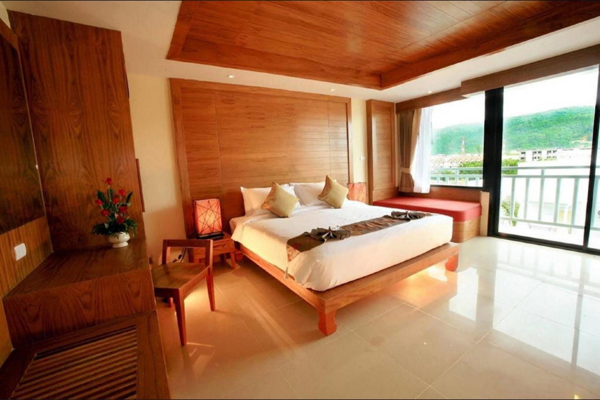 Honey Resort, Kata Beach Extérieur photo