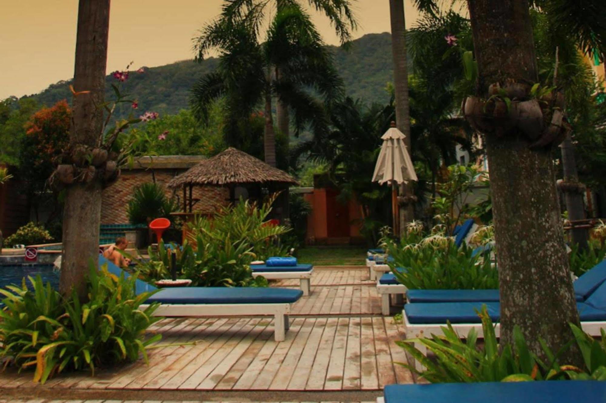 Honey Resort, Kata Beach Extérieur photo